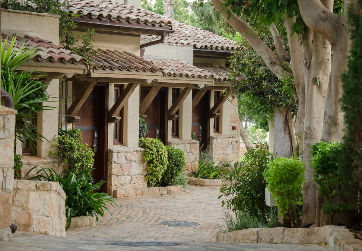 Отель · Columbia Beach Resort, Pissouri
