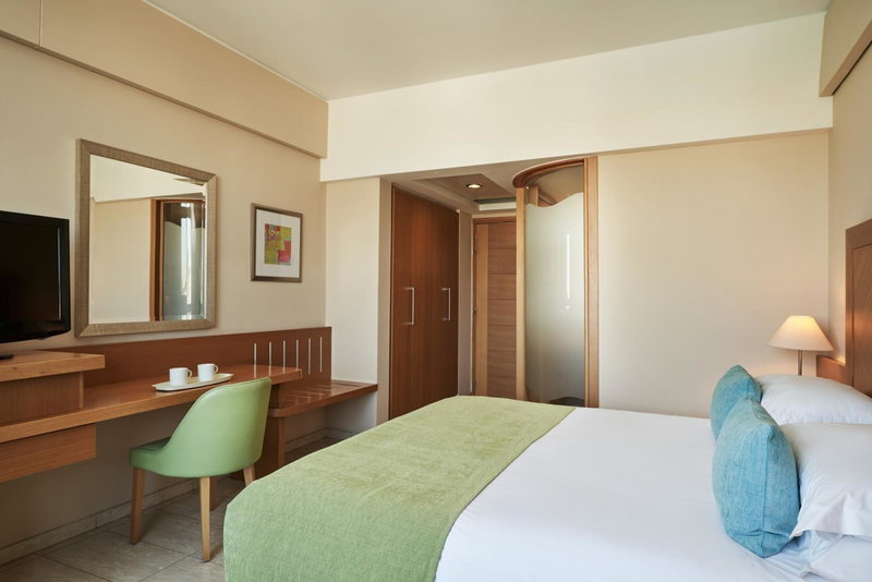 Atlantica Oasis Hotel, Germasogeia, Кипр