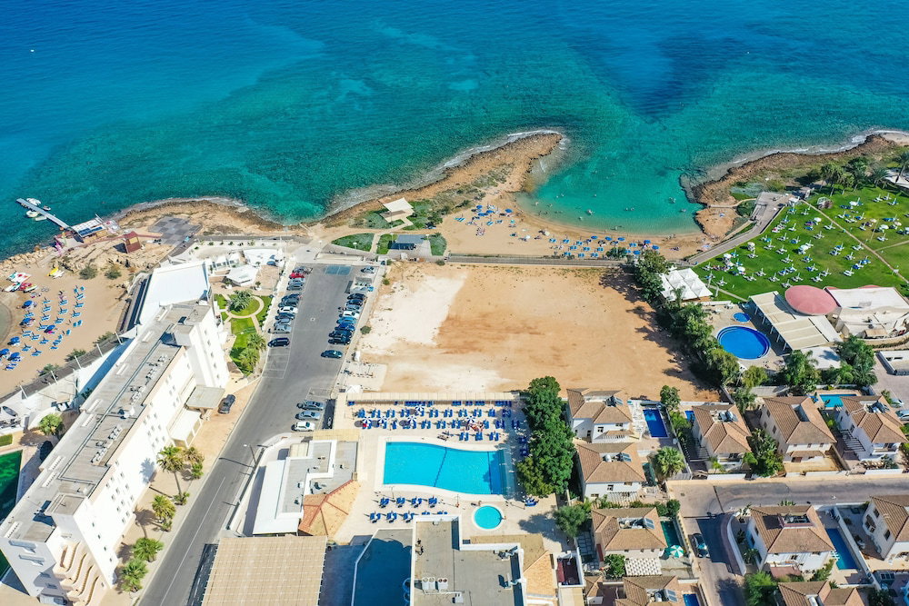 Отель · Tetyk Hotel, Protaras