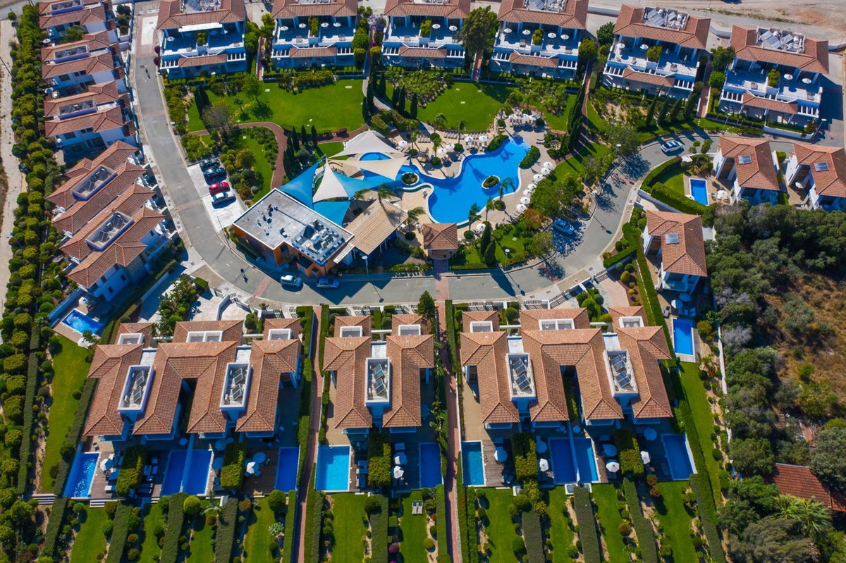 Atlantis Gardens, Кипр