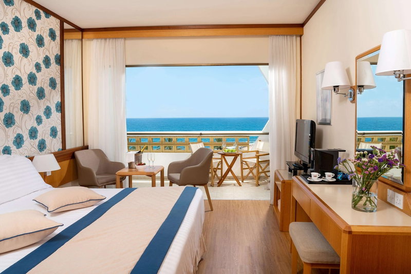 Constantinou Bros Athena Royal Beach Hotel-Adults Only, Paphos, Chypre
