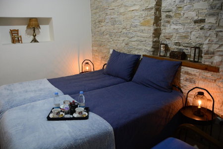 Lazaros Stonehouse, Pano Lefkara, Кипр