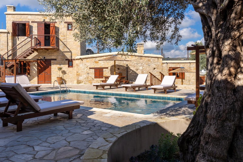 Stone Court Boutique Studios, Paphos, Кипр