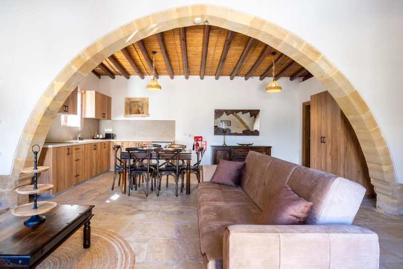 Stone Court Boutique Studios, Paphos, Кипр