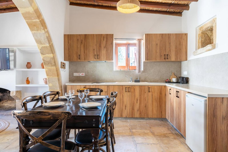 Stone Court Boutique Studios, Paphos, Кипр