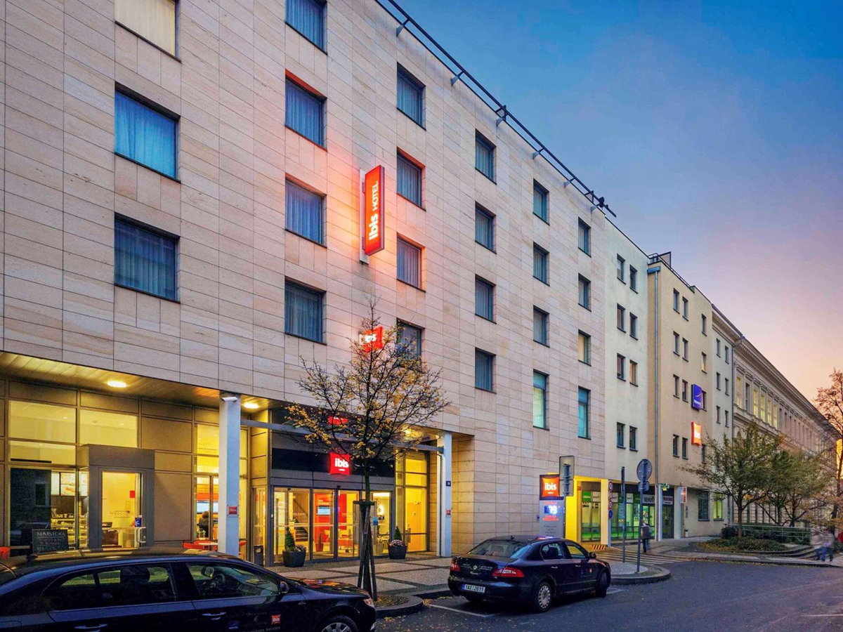 Отель · Ibis Praha Wenceslas Square, Prague