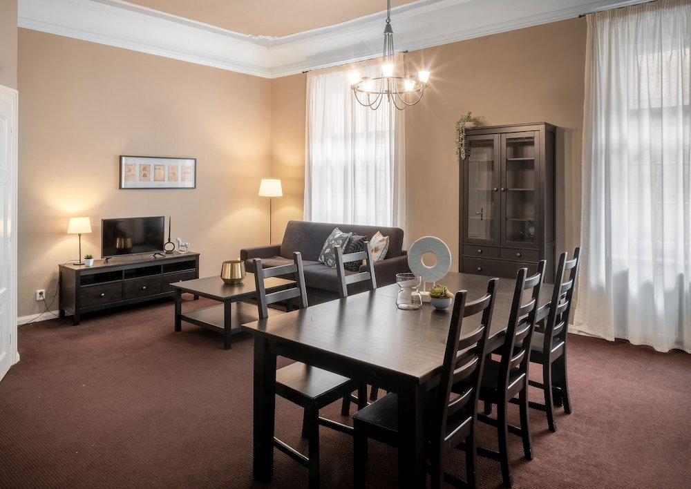 Отель · Hotel Palác U Kočků by Adrez Living, Prague