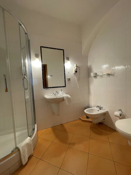 U Cervene zidle - Red Chair Hotel, Prague, Czechia