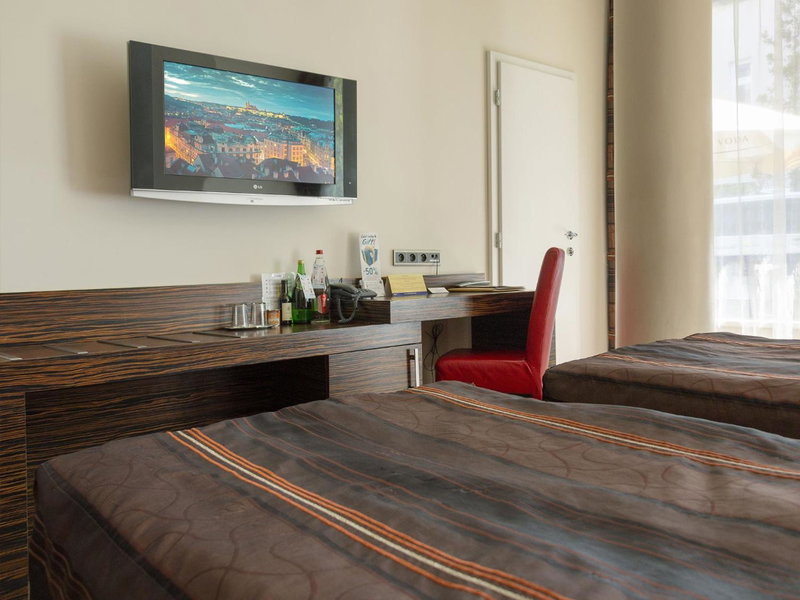 EA Hotel Crystal Palace, Prague, Czechia