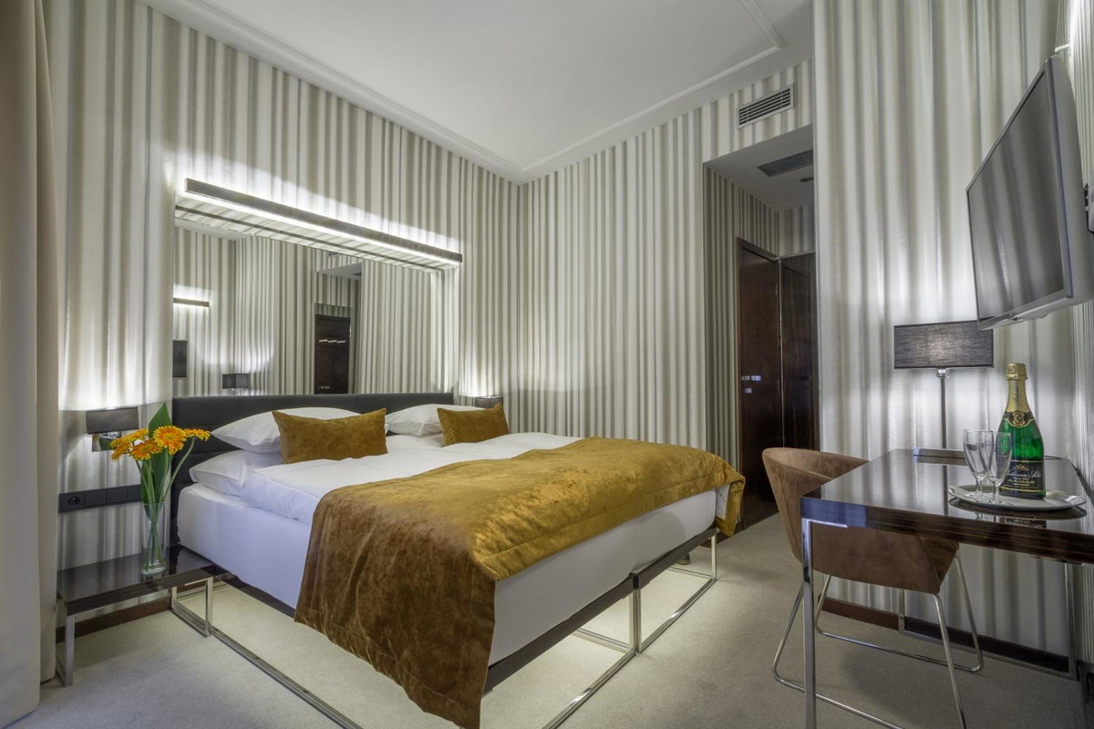 Hôtel · Clementin, Prague