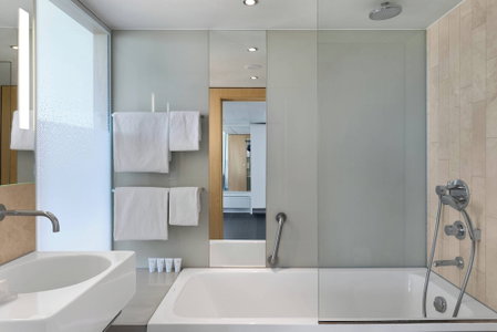 AC Hotel by Marriott Bella Sky Copenhagen, Copenhagen, Дания