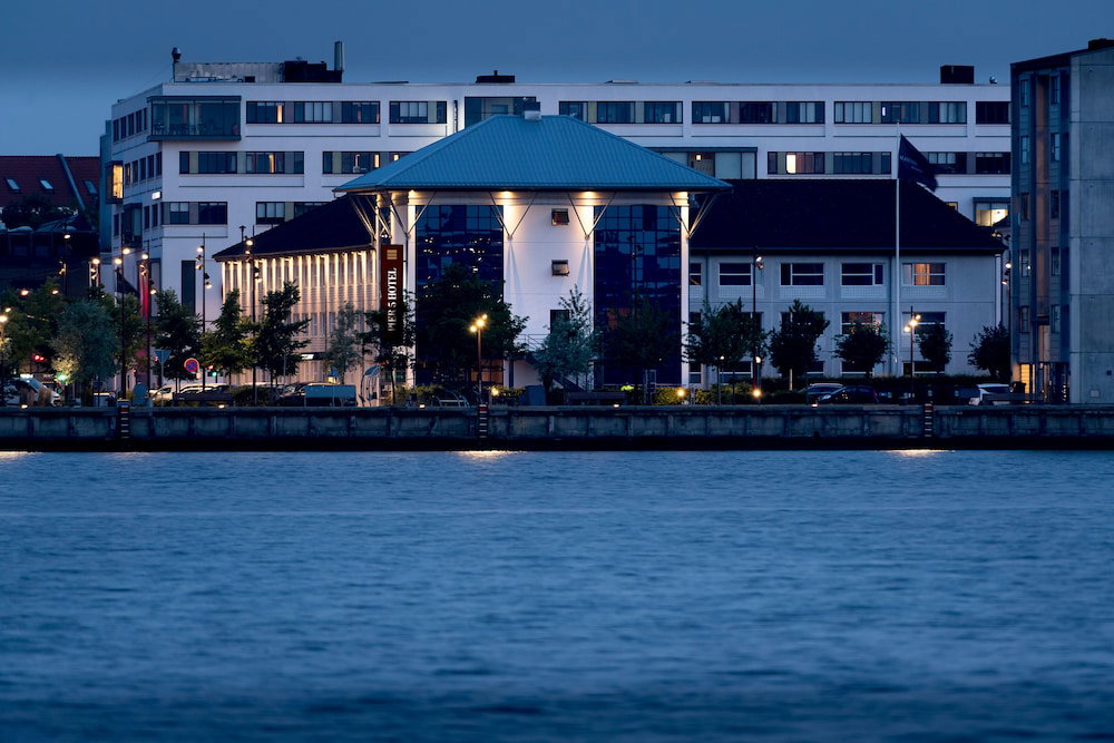 Hotel · Pier 5 Designhotel, Aalborg
