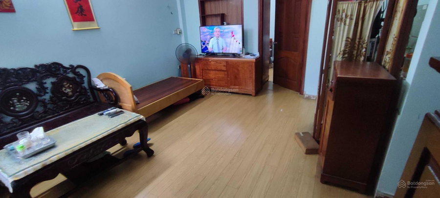 Apartment for sale in Hanoi, Vietnam · Hang Luoc Street · 3 rooms, 2 baths