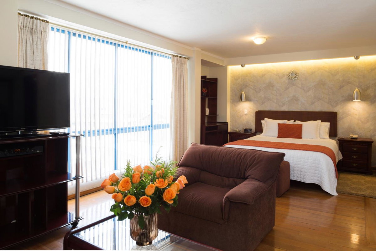 Suites Metropoli, Ecuador