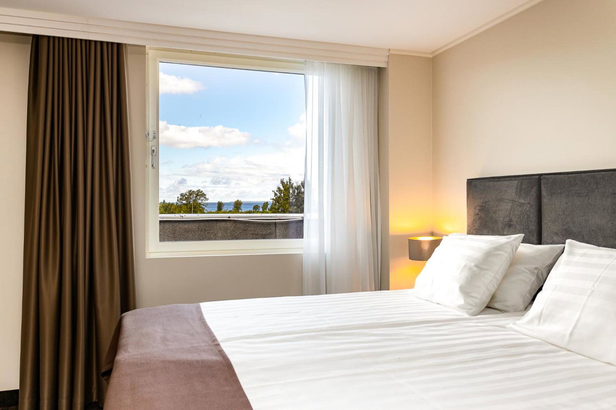Adoryal Hotell, Estonia