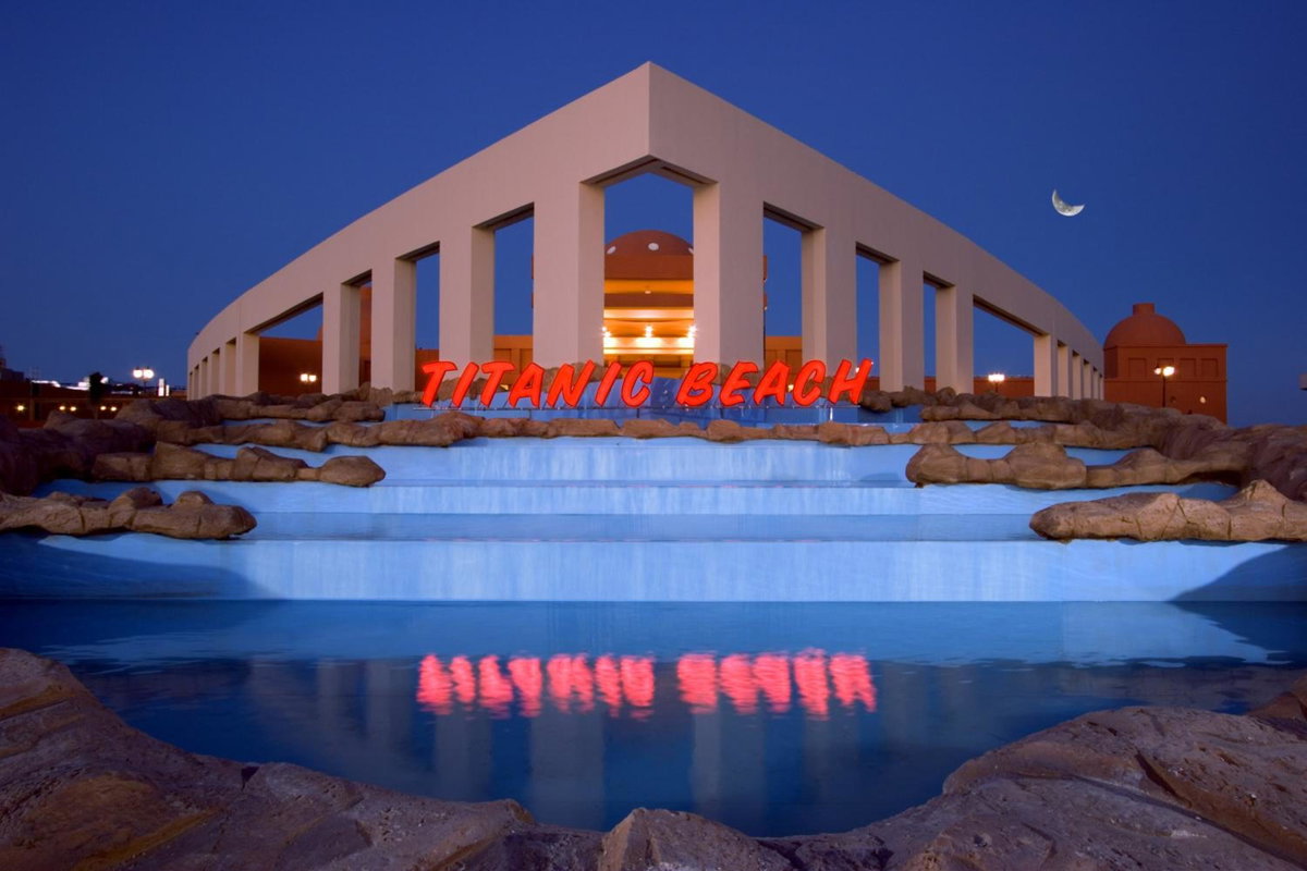 Отель · Titanic Beach - Families and Couples only, Hurghada
