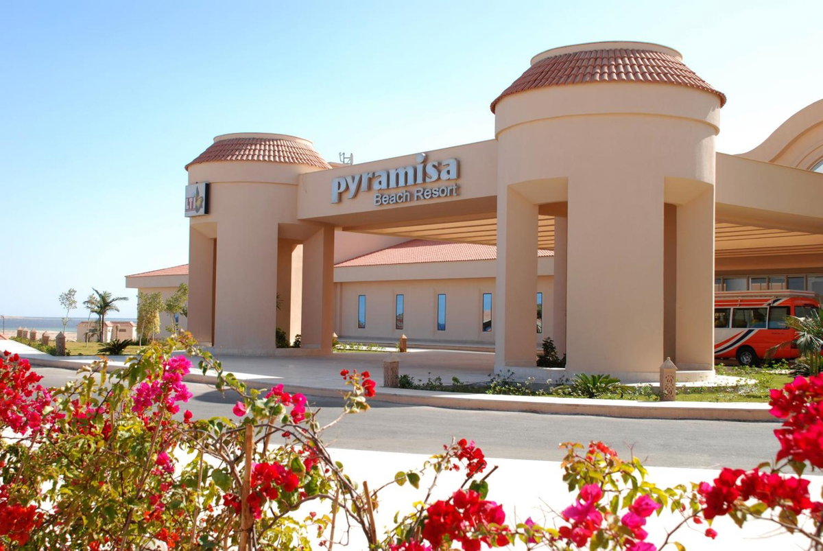 Отель · Pyramisa Beach Resort Sahl Hasheesh, Hurghada