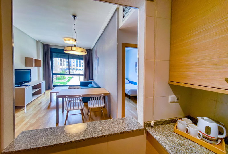 Compostela Suites, Barajas de Madrid, Espagne