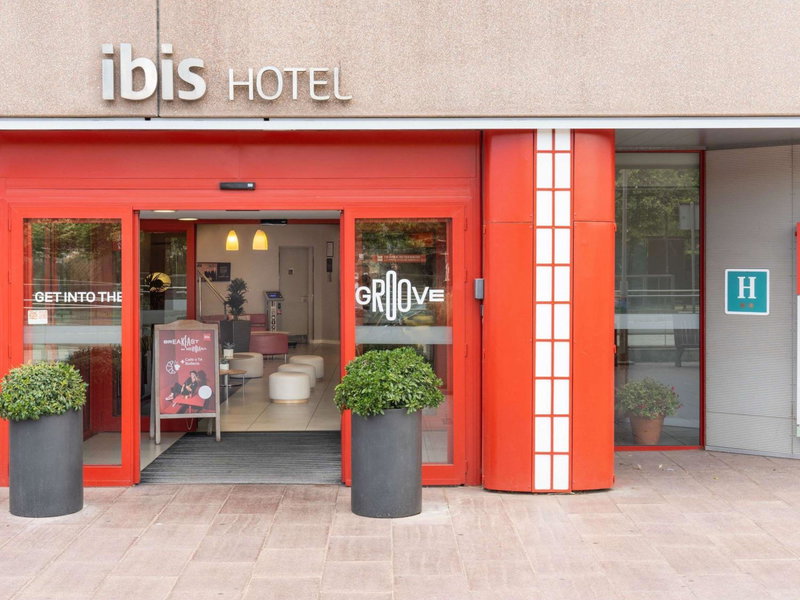 Ibis Barcelona Meridiana, Porta, Spanien