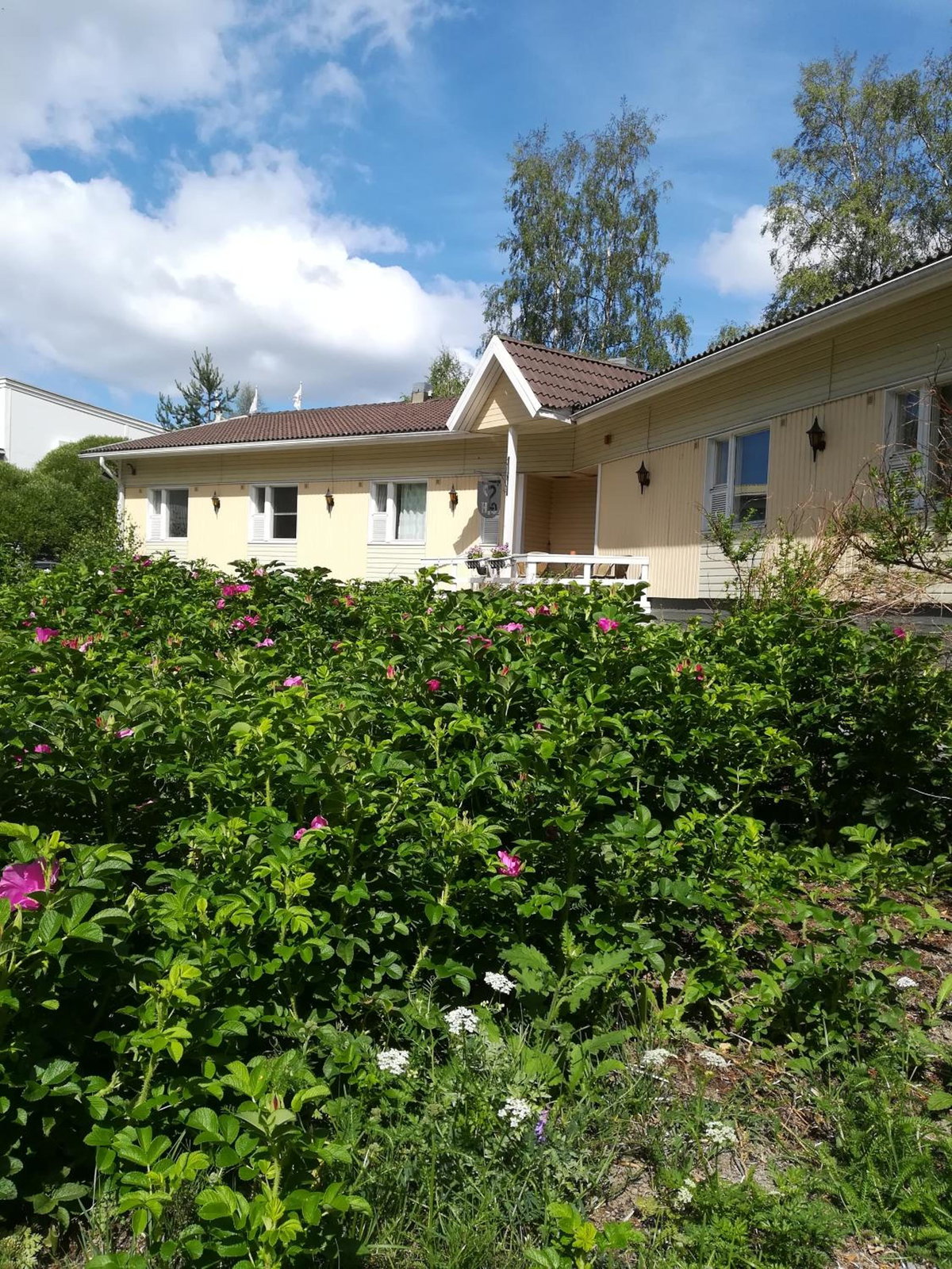 Hotel · Gasthaus Henri, Raisio