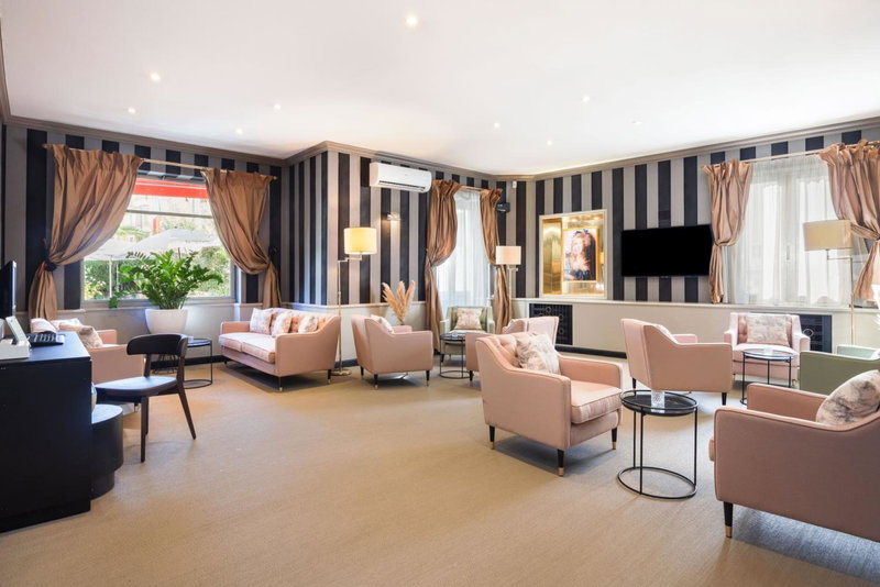 Best Western Plus Hôtel Brice Garden Nice, Nice, Франция