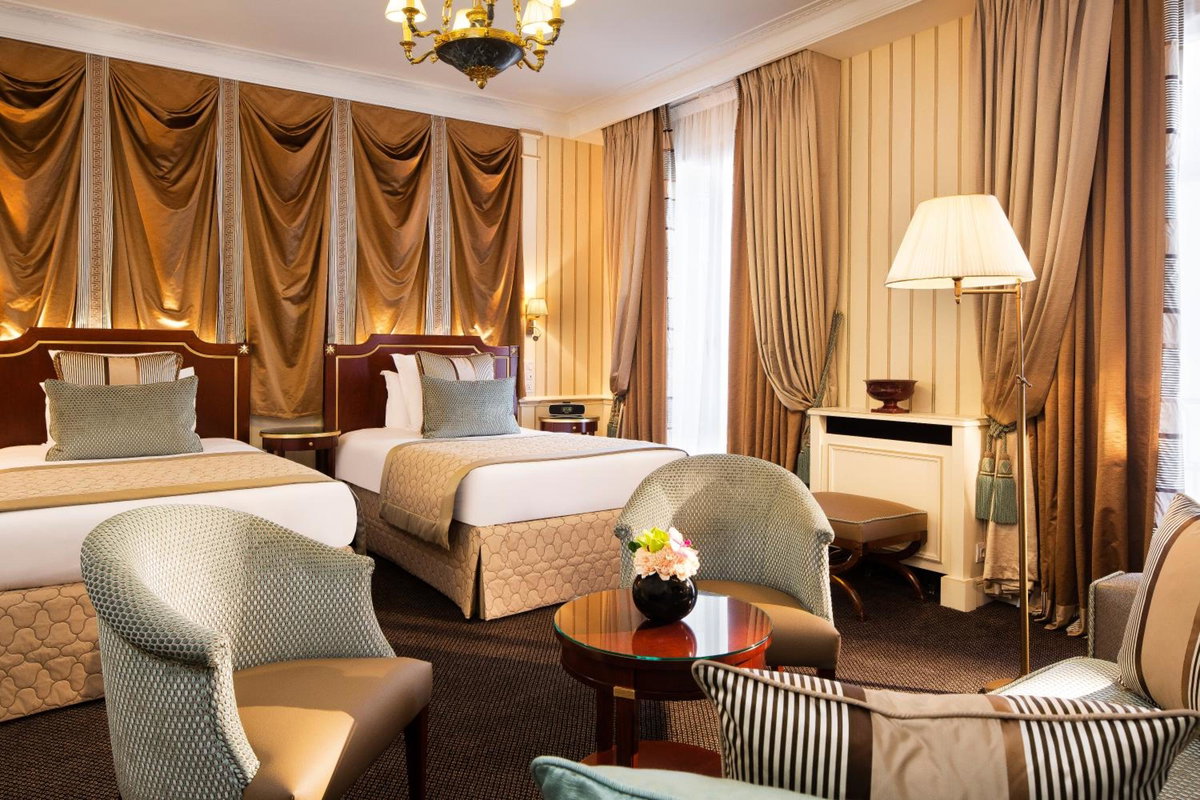 Hotel · Hôtel Napoleon Paris, Levallois-Perret