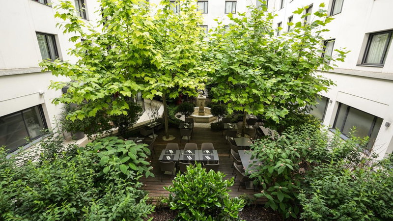 Mercure Paris Gare Montparnasse TGV, Montrouge, France