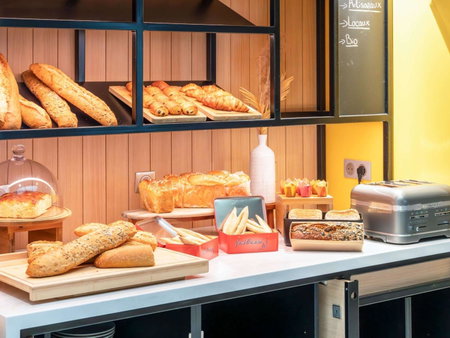 Mercure Avignon TGV Hotel & Spa, Avignon, France