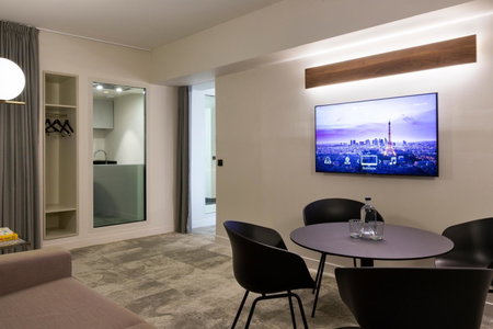 Pullman Paris Montparnasse, Montrouge, Франция