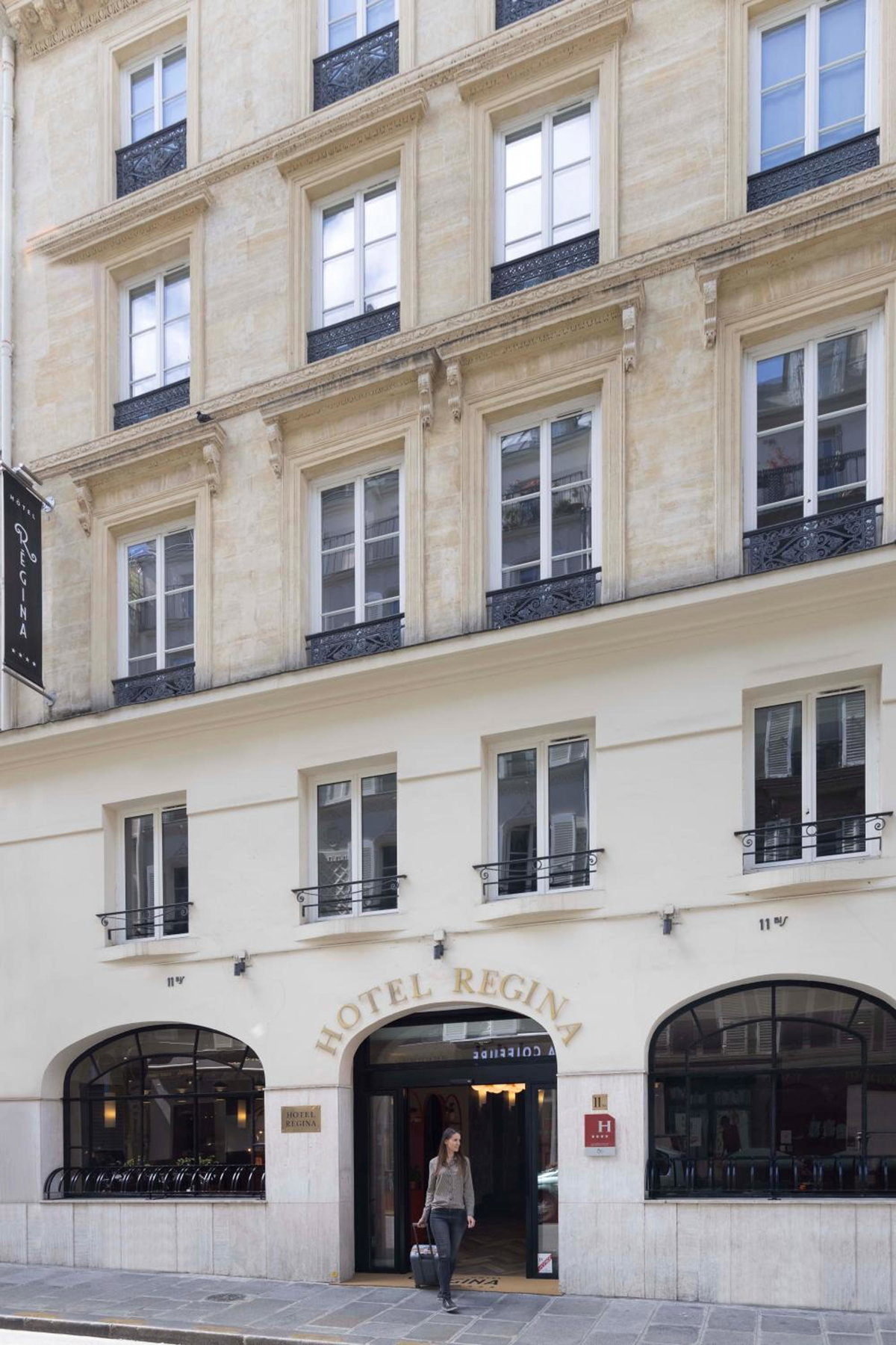 Отель · Hôtel Regina Opéra Grands Boulevards, Paris