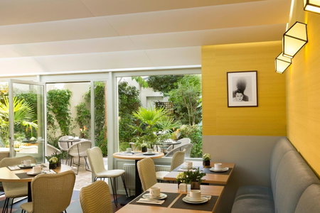 Hôtel A La Villa des Artistes, Paris, France
