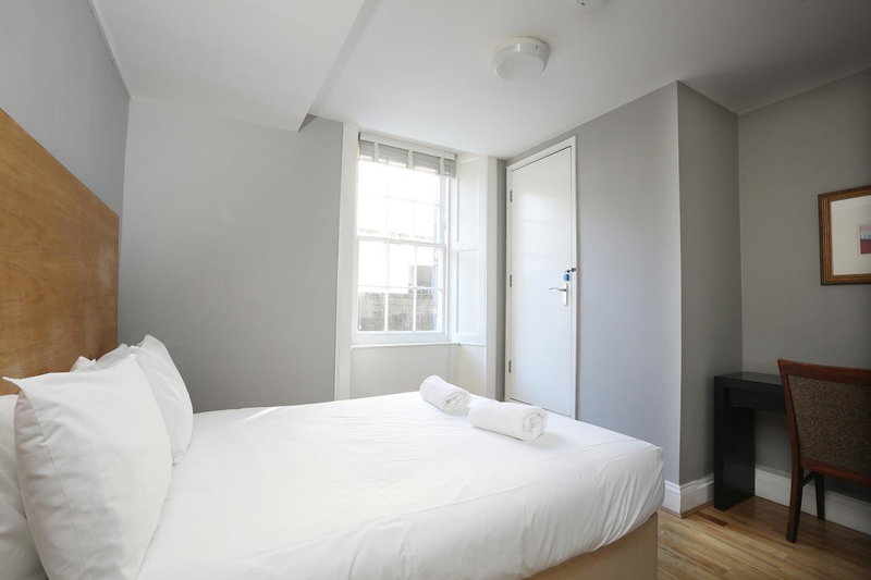Cairn Hotel & Apartments, Edinburgh, United Kingdom