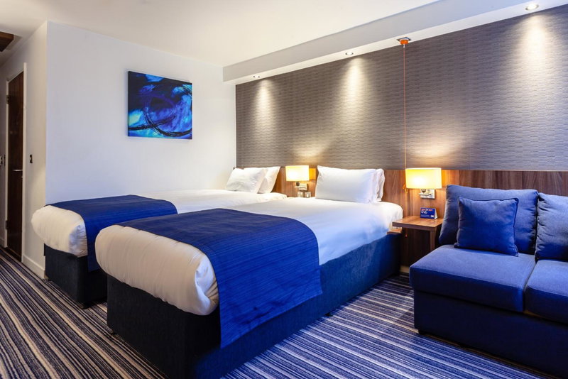 Holiday Inn Express Edinburgh Airport by IHG, Broxburn, United Kingdom