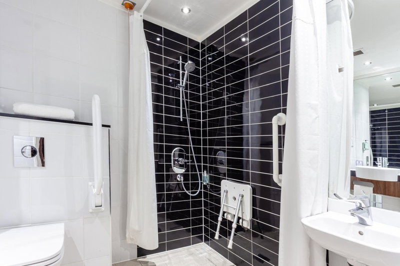 Holiday Inn Express Edinburgh Airport by IHG, Broxburn, United Kingdom