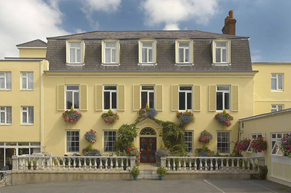 Hotel · Les Rocquettes Hotel, St. Peter Port