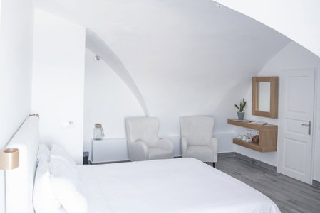 Thireas Hotel, Santorini, Greece