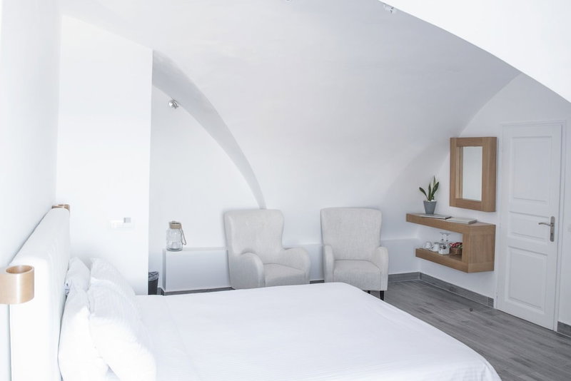 Thireas Hotel, Santorini, Greece