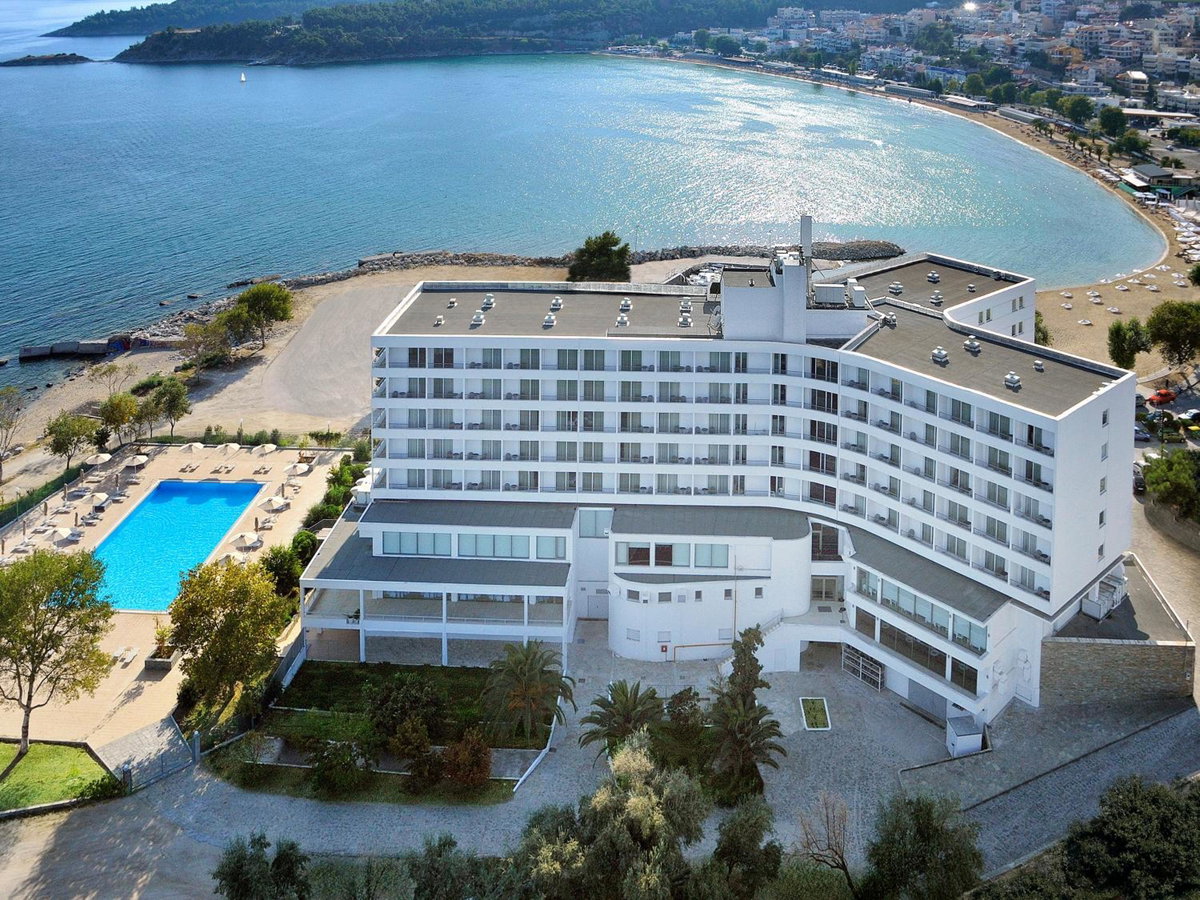 Lucy Hotel, Grecia