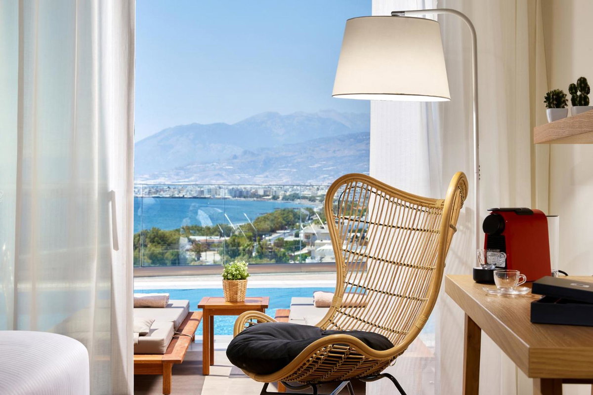 Hotel · Enorme Santanna Beach, Ierápetra