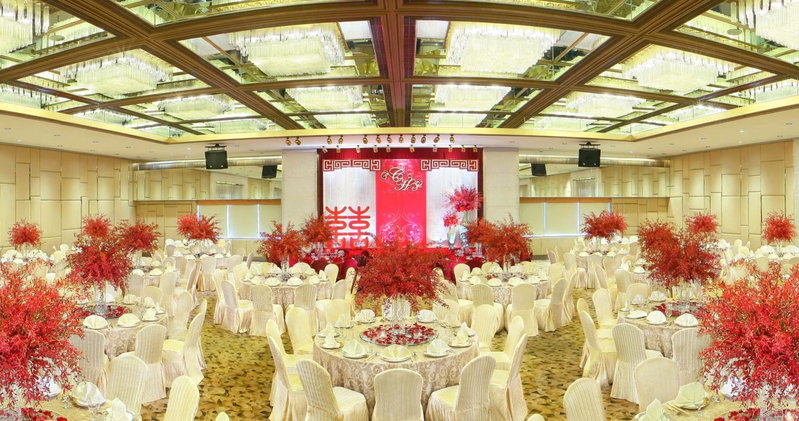 Regal Riverside Hotel, Hong Kong, Hong Kong
