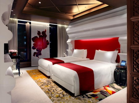 Mira Moon, Hongkong, Hongkong