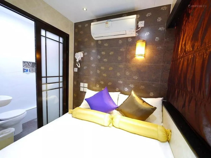 Maple Leaf Guest House, Kowloon, Hong Kong