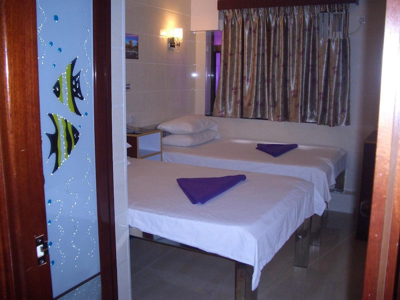Maple Leaf Guest House, Kowloon, Hong Kong
