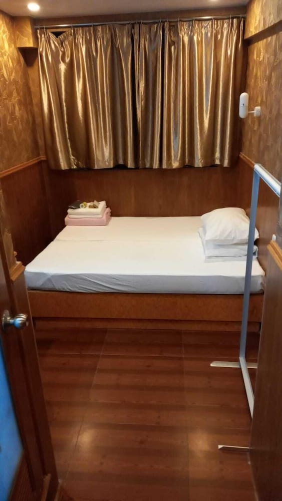 168 Youth Co Living, Hongkong
