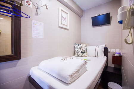 Smiley Inn, Hong Kong, Hong Kong