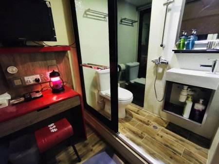 KMB hostel, Kowloon, Гонконг