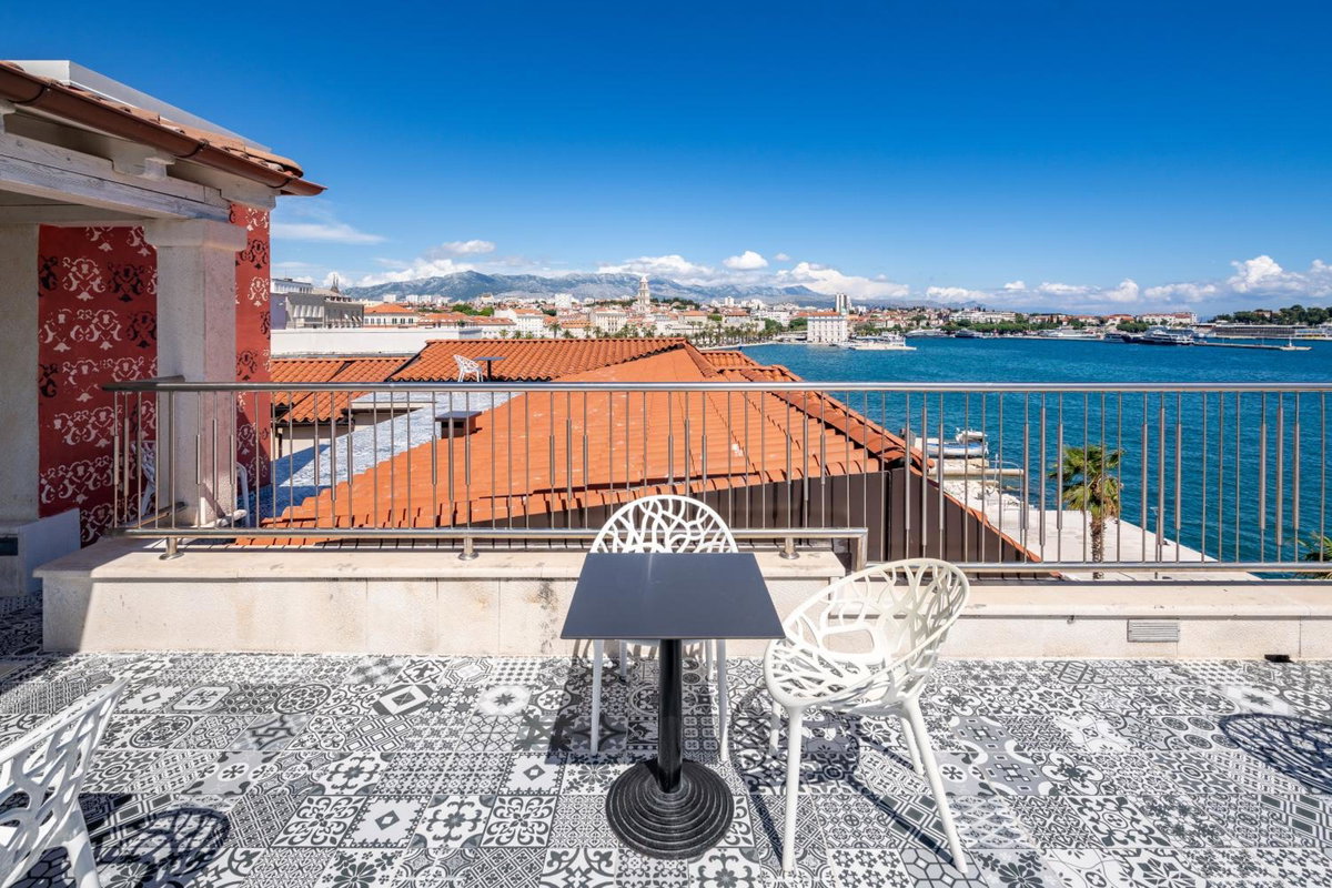 Hotel · Galeria Valeria Seaside Downtown - MAG Quaint & Elegant Boutique Hotels, Split