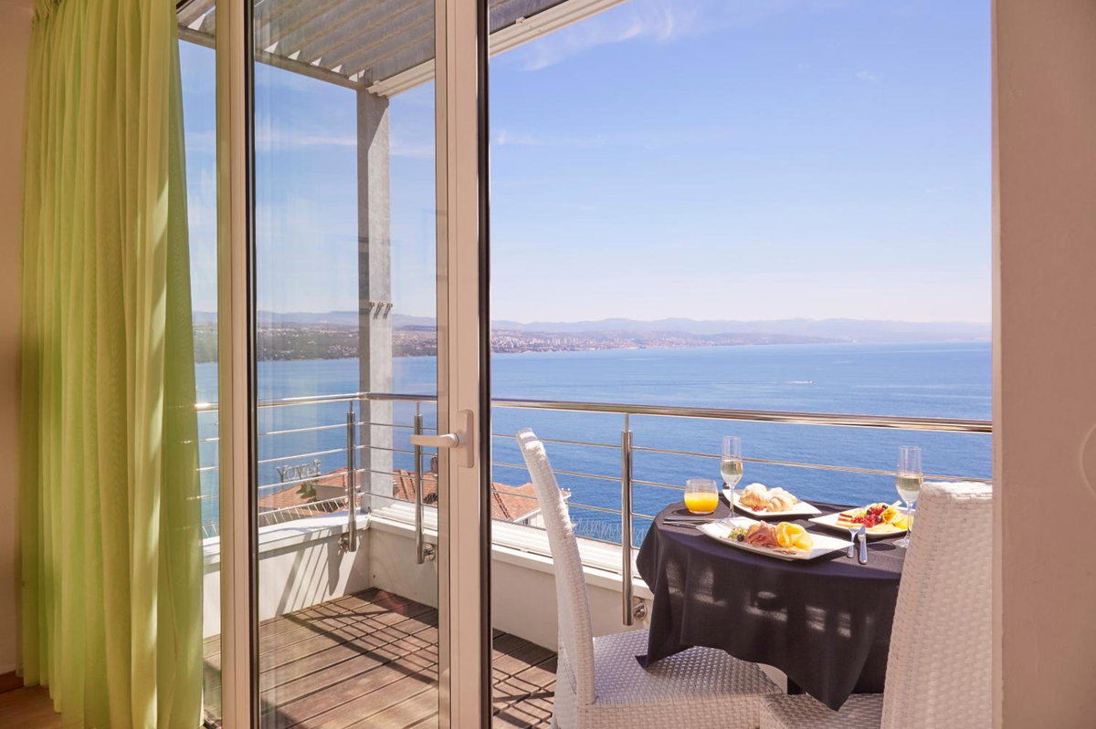 Hotel · ASTORIA Hotel Opatija, Rijeka