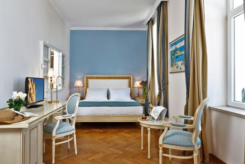 Hotel Kvarner Palace, Rijeka, Croacia