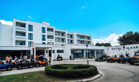 Hotel Alkar - Family Friendly Hotel with Pool in Sinj, Dalmatia, Solin, Croatie
